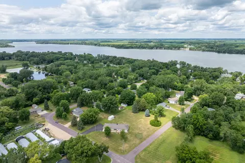 View/Area - 716 W River St, Waterville, MN 56096 photo 3 of 13