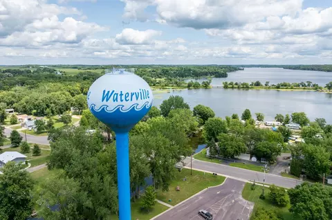 View/Area - 716 W River St, Waterville, MN 56096 photo 11 of 13