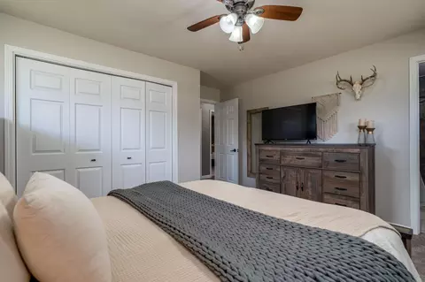 Bedroom - 716 W River St, Waterville, MN 56096 photo 3 of 8