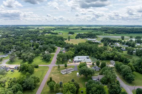 View/Area - 716 W River St, Waterville, MN 56096 photo 6 of 13