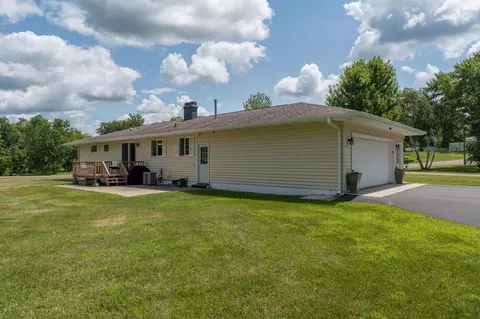 Exterior - 716 W River St, Waterville, MN 56096 photo 8 of 9