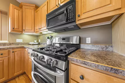 Kitchen - 20345 Geneva Trl, Faribault, MN 55021 photo 6 of 8