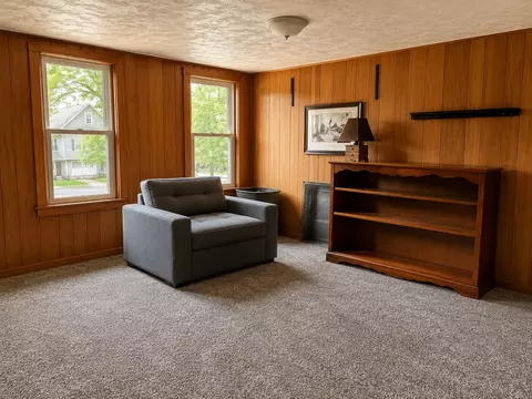 Living - 118 E Spring St, Mankato, MN 56001 photo 2 of 2