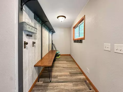 Entry Way - 1024 5th St SW, Willmar, MN 56201 photo 3 of 3