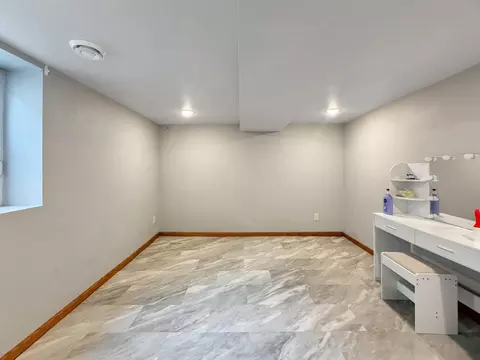 Bedroom - 1024 5th St SW, Willmar, MN 56201 photo 5 of 5