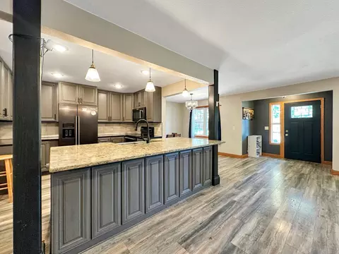 Kitchen - 1024 5th St SW, Willmar, MN 56201 photo 1 of 5