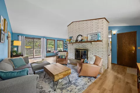 Living - 475 Riverside St, Mora, MN 55051 photo 3 of 10