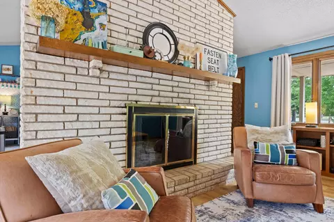 Living - 475 Riverside St, Mora, MN 55051 photo 5 of 10