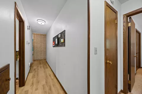 Entry Way - 475 Riverside St, Mora, MN 55051 photo 6 of 8