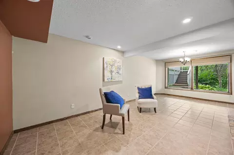 Living - 475 Riverside St, Mora, MN 55051 photo 9 of 10