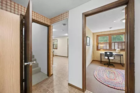 Entry Way - 475 Riverside St, Mora, MN 55051 photo 7 of 8