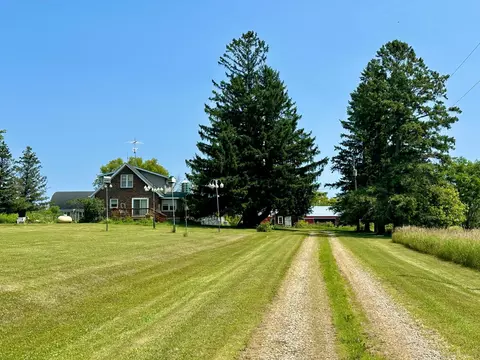312 10th St, Clear Lake, WI 54005