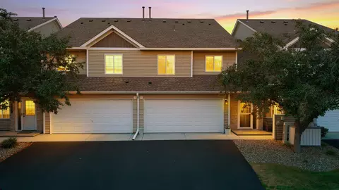 2245 River Rock Ln, Shakopee, MN 55379