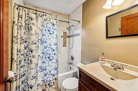 Bath - 814 8th Ave SW, Faribault, MN 55021 photo 1 of 1