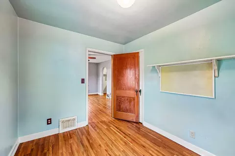 Bedroom - 814 8th Ave SW, Faribault, MN 55021 photo 3 of 6