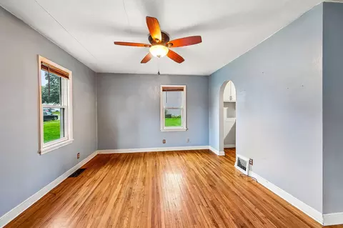 Living - 814 8th Ave SW, Faribault, MN 55021 photo 5 of 6