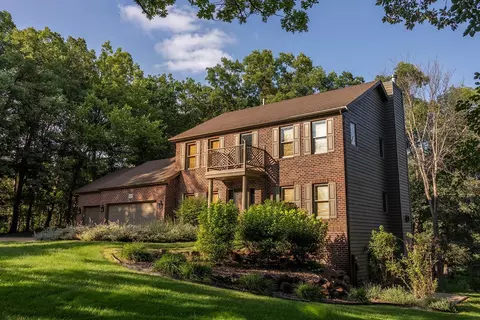 21891 Wagon Wheel Trl, Lakeville, MN 55044