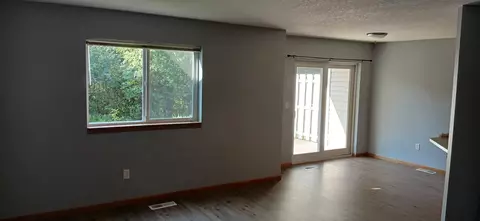 Living - 1685 33rd Cir S, Saint Cloud, MN 56301 photo 1 of 1