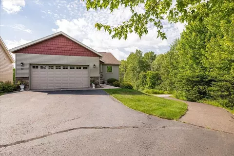 Exterior - 231 Hickory St, Duluth, MN 55811 photo 3 of 5