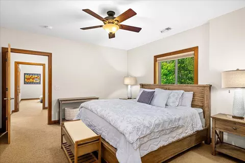 Bedroom - 231 Hickory St, Duluth, MN 55811 photo 4 of 8