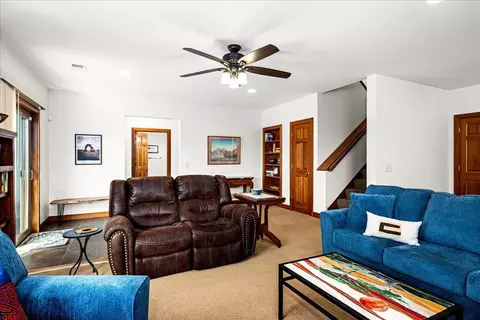 Living - 231 Hickory St, Duluth, MN 55811 photo 8 of 8