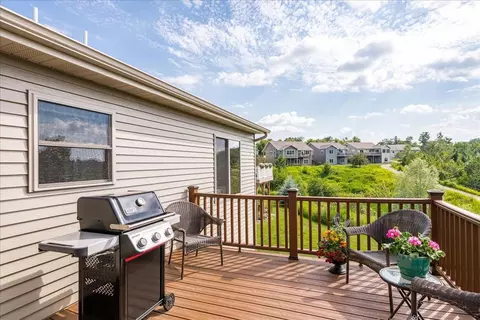 Exterior - 231 Hickory St, Duluth, MN 55811 photo 5 of 5