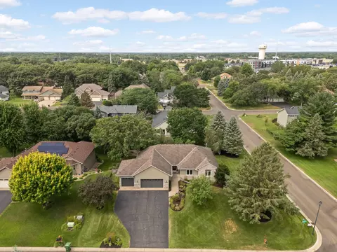 15030 Avocet St NW, Andover, MN 55304