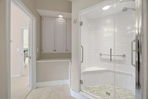 Bath - 501 Brook Ln, Saint Cloud, MN 56301 photo 3 of 4