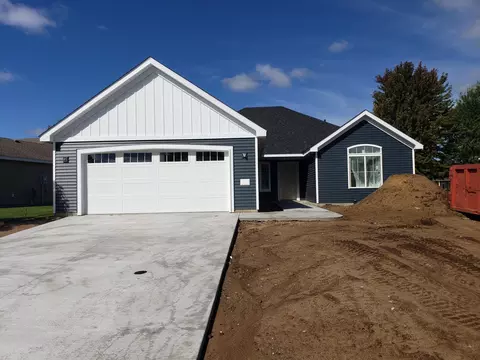 109 Weeping Willow Cir, Waite Park, MN 56387