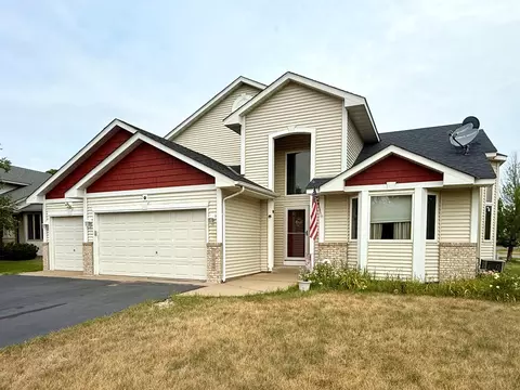 10049 Butternut Ct N, Brooklyn Park, MN 55443
