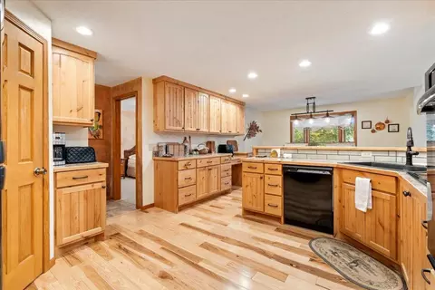 Kitchen - 49760 202nd Pl, Mcgregor, MN 55760 photo 2 of 4