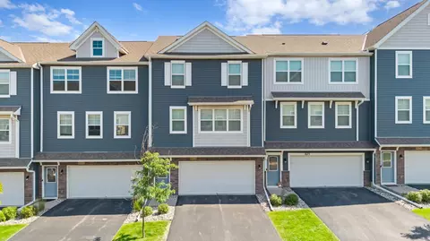 1671 Windigo Ln, Shakopee, MN 55379