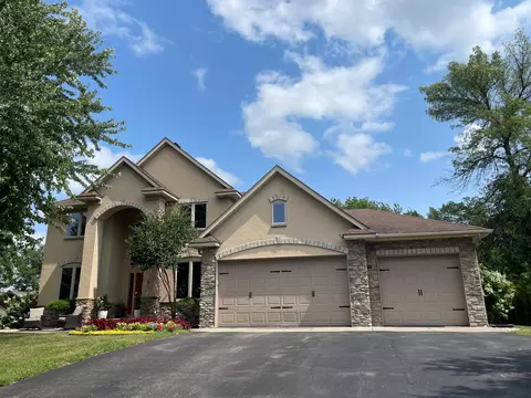 14135 Haas Lake Cir, Prior Lake, MN 55372