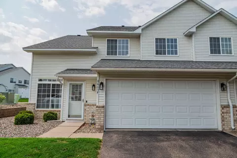 8663 Quarry Ridge Ln #F, Woodbury, MN 55125