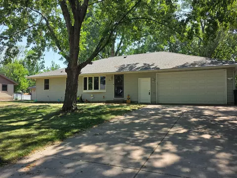 330 110th Ln NW, Coon Rapids, MN 55448