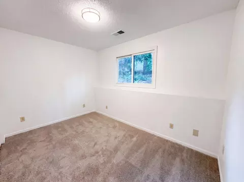 Bedroom - 2601 Setter Cir, Mound, MN 55364 photo 3 of 5