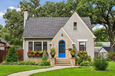 4127 Washburn Ave N, Minneapolis, MN 55412