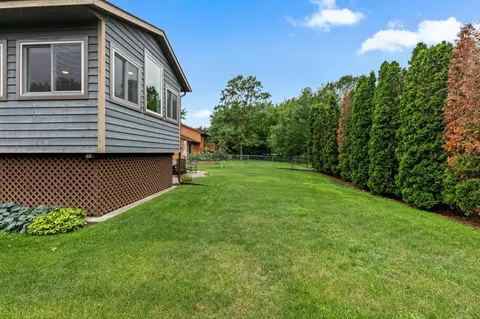 Exterior - 2705 Stearns Way, Saint Cloud, MN 56303 photo 4 of 8