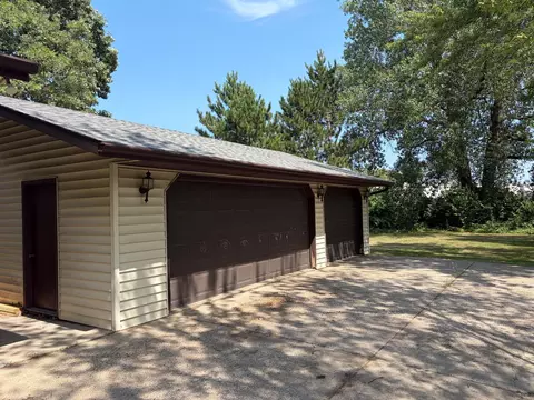 1313 10th St SE, Saint Cloud, MN 56304 photo 2