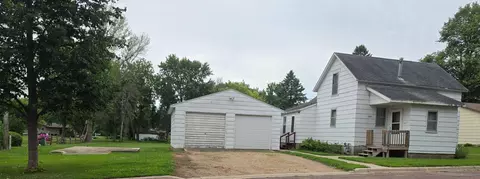 860 Basinger Memorial Dr, Mountain Lake, MN 56159