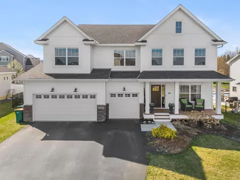 20391 Greengate Ct, Lakeville, MN 55044