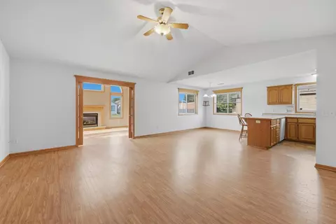Living - 4122 Dublin Dr, Saint Cloud, MN 56301 photo 5 of 7
