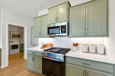 Kitchen - 1281 Edge Way, Jordan, MN 55352 photo 2 of 4