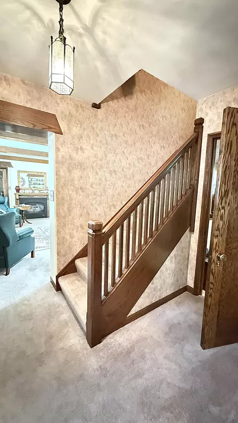 Entry Way - 829 3rd Ave, Madison, MN 56256 photo 5 of 10