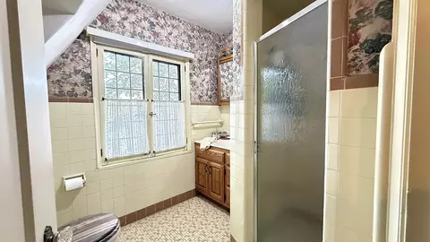 Bath - 829 3rd Ave, Madison, MN 56256 photo 3 of 5