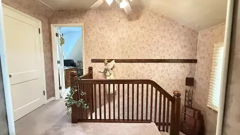 Entry Way - 829 3rd Ave, Madison, MN 56256 photo 8 of 10