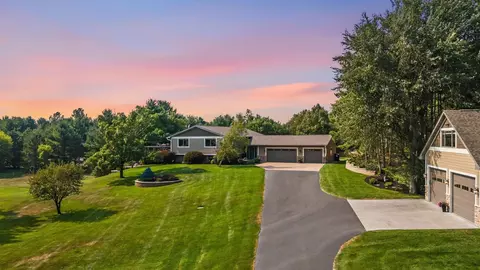 746 Packer Dr, Hudson, WI 54016
