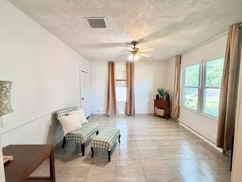 Living - 205 1st Ave NE, Brainerd, MN 56401 photo 1 of 1