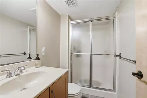 Bath - 15595 Cherry Path, Rosemount, MN 55068 photo 5 of 5