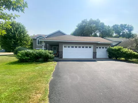 424 13th Ave N, Sartell, MN 56377